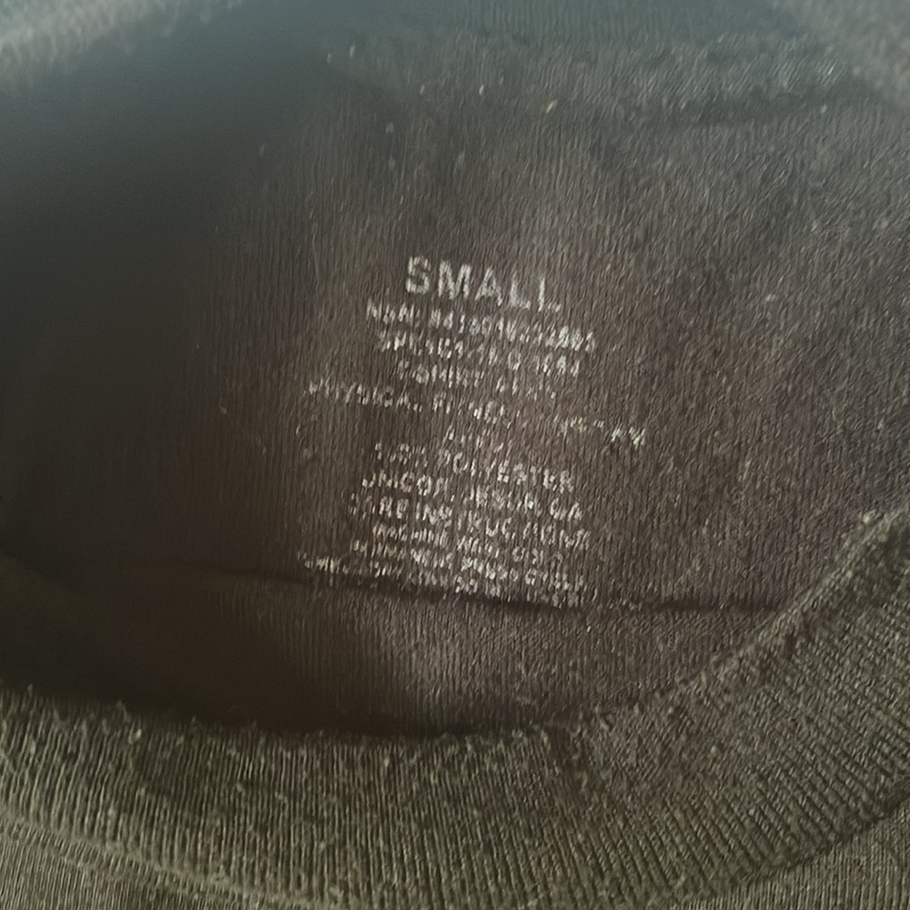 Mens Tshirt - Small - Picture 3 of 4